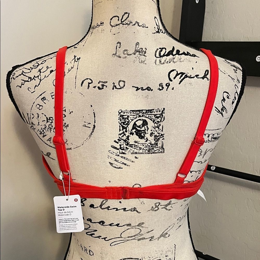 Lululemon Waterside Swim Top D Red Built In Cups Travel Beach Boat Vacation NWT - Picture 8 of 14